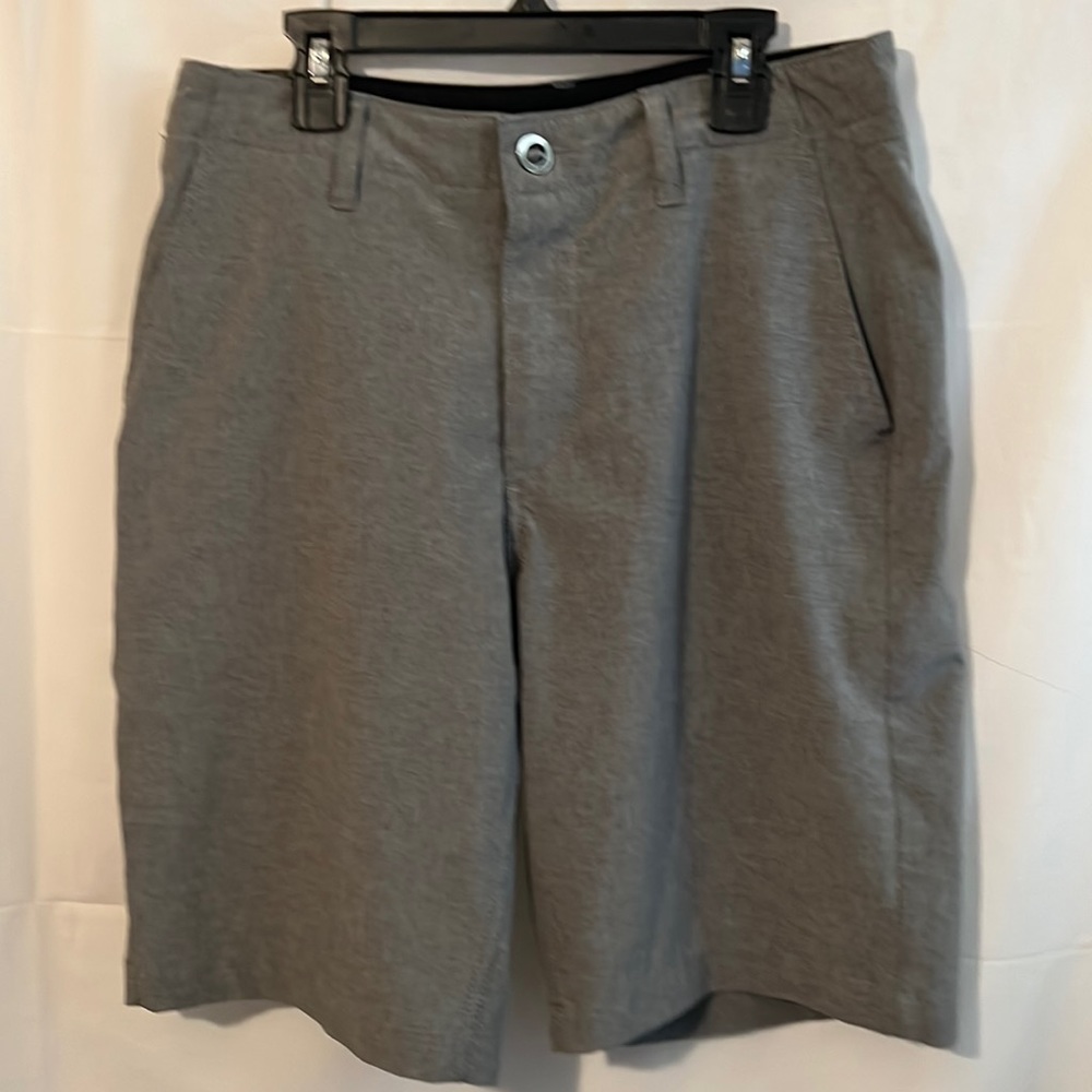 Volcom mens short.